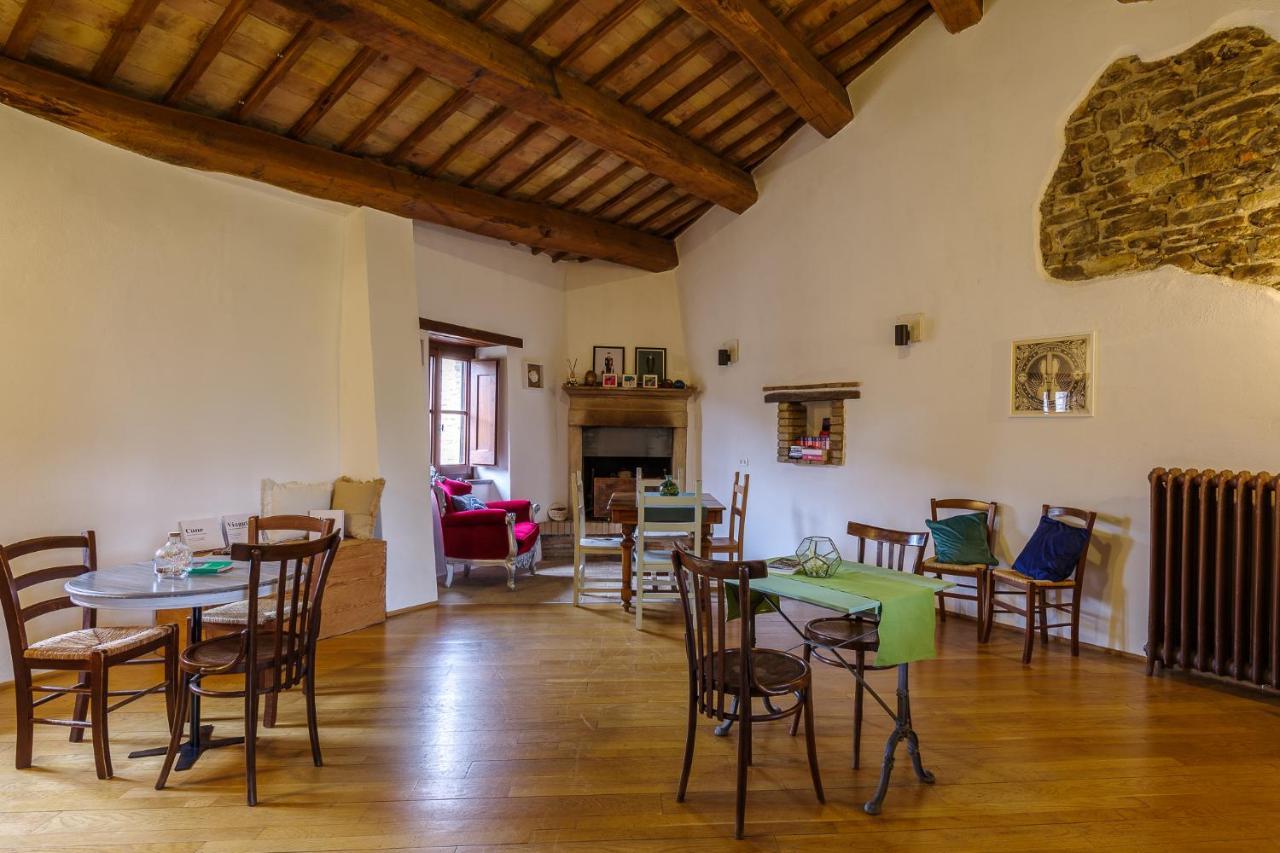 Un Posto Bed & Breakfast Беваня Екстериор снимка